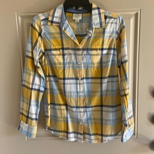 ST. JOHN’S BAY PLAID BUTTON DOWN SHIRT
SIZE SMALL